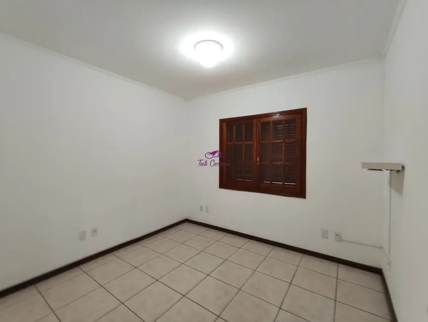 Casa com 4 quartos à venda e para alugar, 180m2 em Vila Suíça, Indaiatuba - SP - imagem 8 Foto 8 de Casa com 4 quartos à venda e para alugar, 180m2 em Vila Suíça, Indaiatuba - SP
