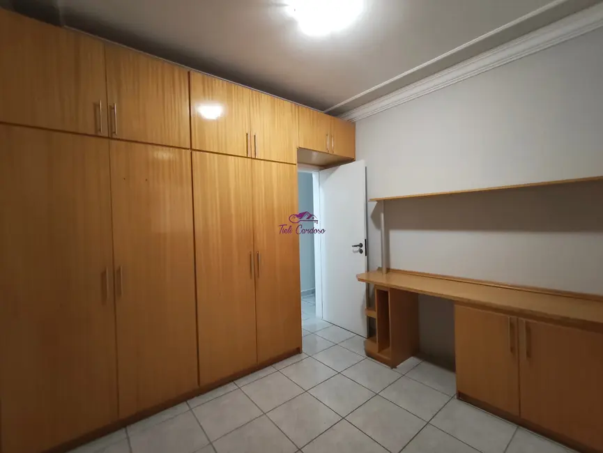 Foto 8 de Casa com 3 quartos para alugar, 180m2 em Jardim Regina, Indaiatuba - SP