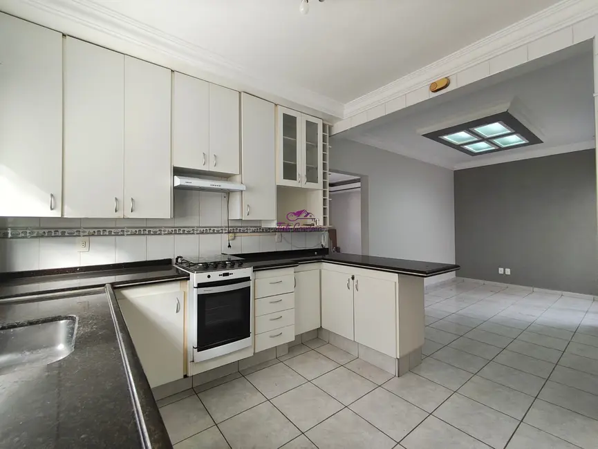 Foto 5 de Casa com 3 quartos para alugar, 180m2 em Jardim Regina, Indaiatuba - SP