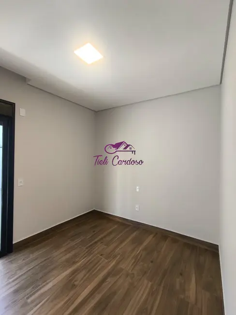 Foto 3 de Casa de Condomínio com 3 quartos à venda, 210m2 em Indaiatuba - SP