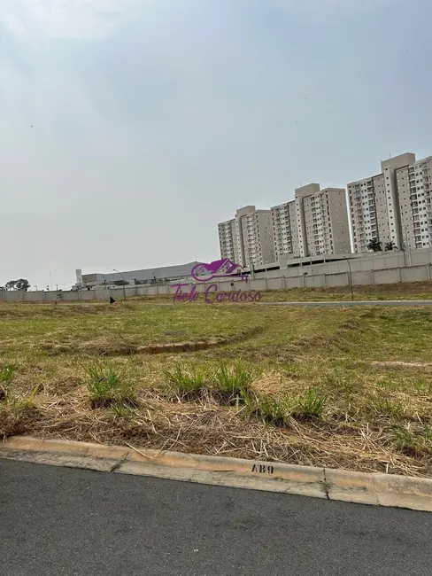 Foto 2 de Terreno / Lote à venda, 304m2 em Indaiatuba - SP