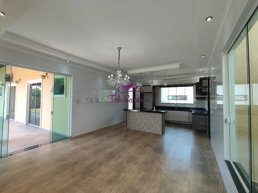 Foto 1 de Casa de Condomínio com 3 quartos para alugar, 283m2 em Vila Romão, Salto - SP