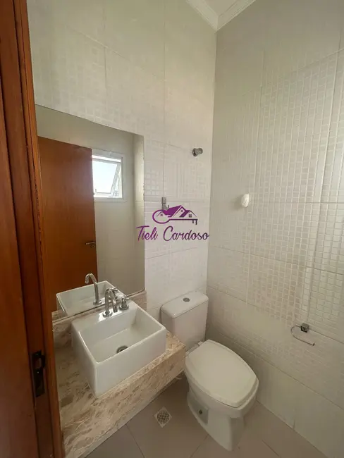 Casa de Condomínio com 3 quartos para alugar, 140m2 em Chácara Belvedere, Indaiatuba - SP - imagem 6 Foto 6 de Casa de Condomínio com 3 quartos para alugar, 140m2 em Chácara Belvedere, Indaiatuba - SP