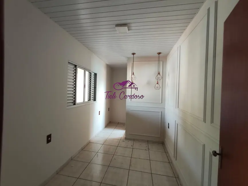 Foto 9 de Casa com 3 quartos para alugar, 230m2 em Jardim Regina, Indaiatuba - SP