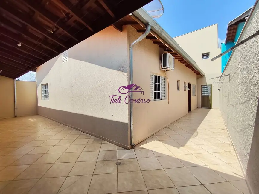 Foto 2 de Casa com 3 quartos para alugar, 230m2 em Jardim Regina, Indaiatuba - SP