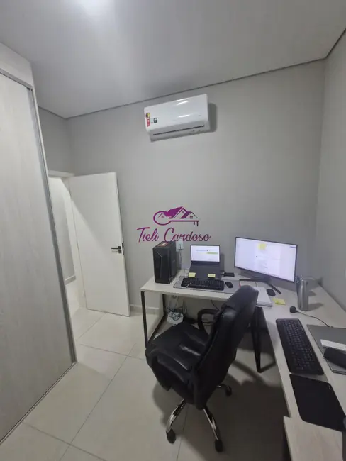 Foto 9 de Casa com 3 quartos para alugar, 140m2 em Jardim Mantova, Indaiatuba - SP