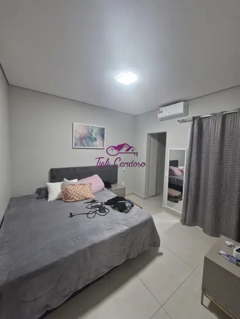 Foto 8 de Casa com 3 quartos para alugar, 140m2 em Jardim Mantova, Indaiatuba - SP
