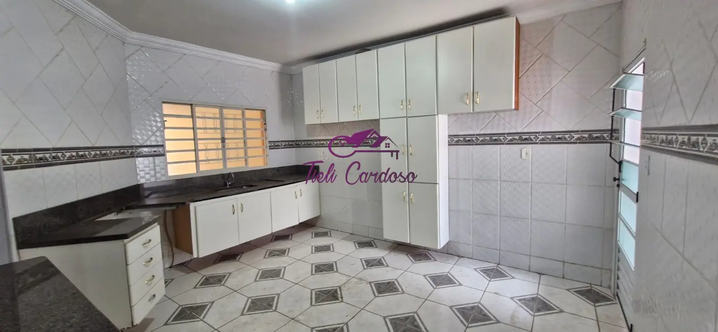 Foto 3 de Casa com 2 quartos para alugar, 190m2 em Jardim Paulista I, Indaiatuba - SP