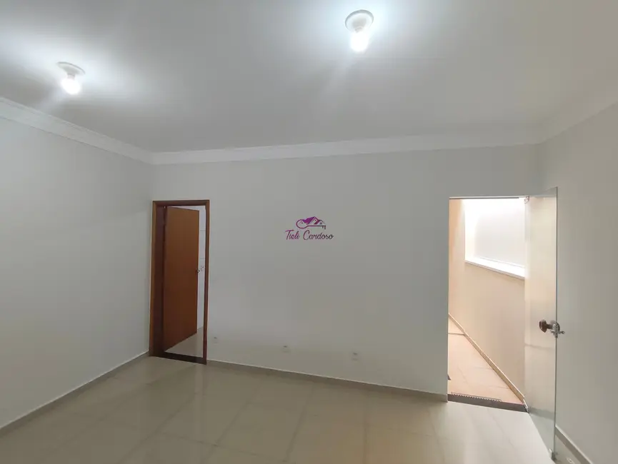 Foto 3 de Casa com 3 quartos para alugar, 110m2 em Centro, Indaiatuba - SP