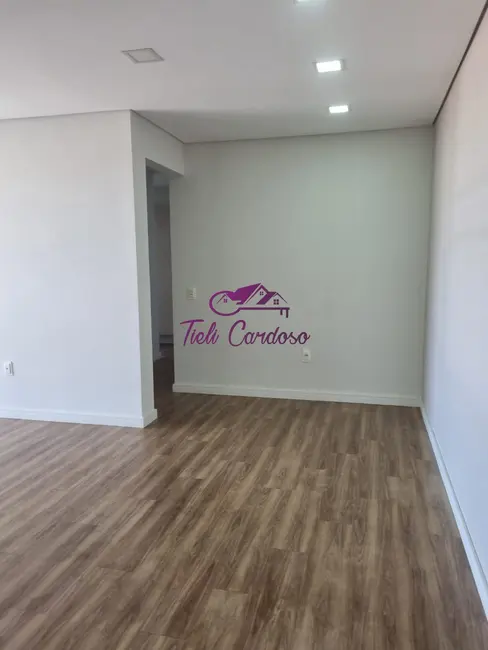 Foto 2 de Apartamento com 3 quartos para alugar, 84m2 em Jardim Pompéia, Indaiatuba - SP