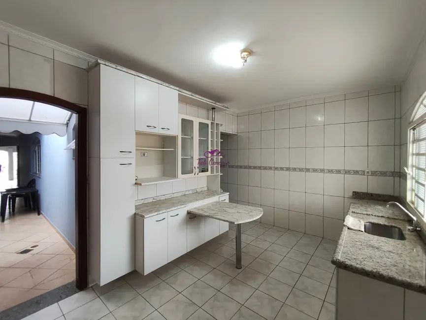 Foto 1 de Casa com 3 quartos para alugar, 160m2 em Vila Rubens, Indaiatuba - SP