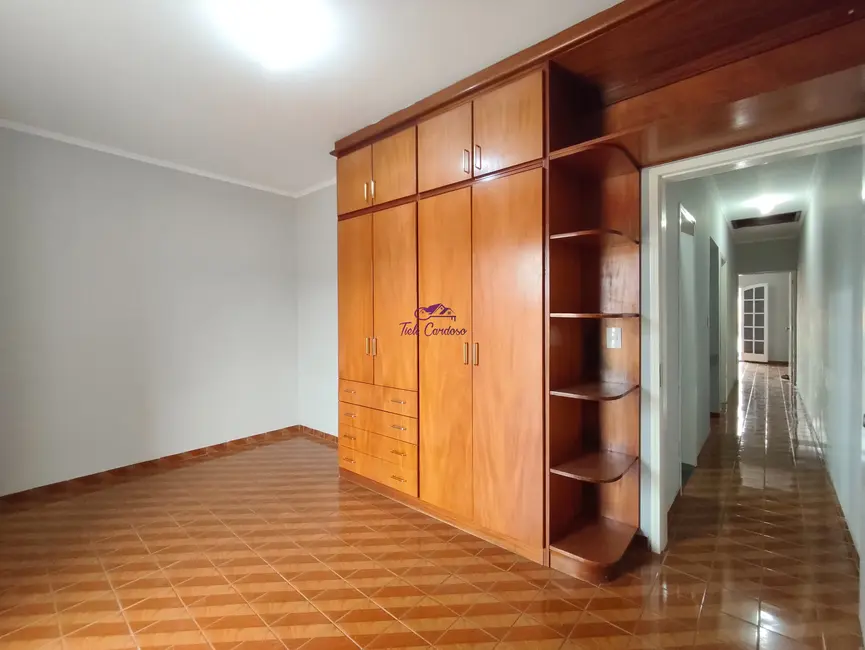 Foto 9 de Casa com 3 quartos para alugar, 160m2 em Vila Rubens, Indaiatuba - SP