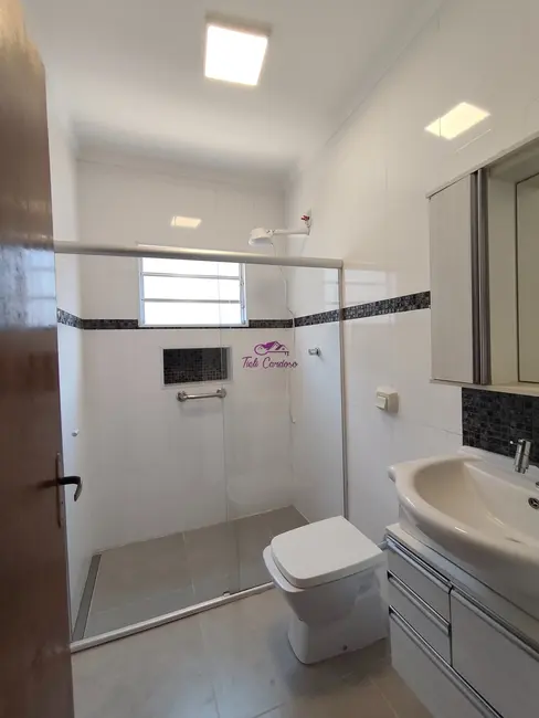 Foto 8 de Casa com 3 quartos à venda e para alugar, 228m2 em Jardim Regina, Indaiatuba - SP