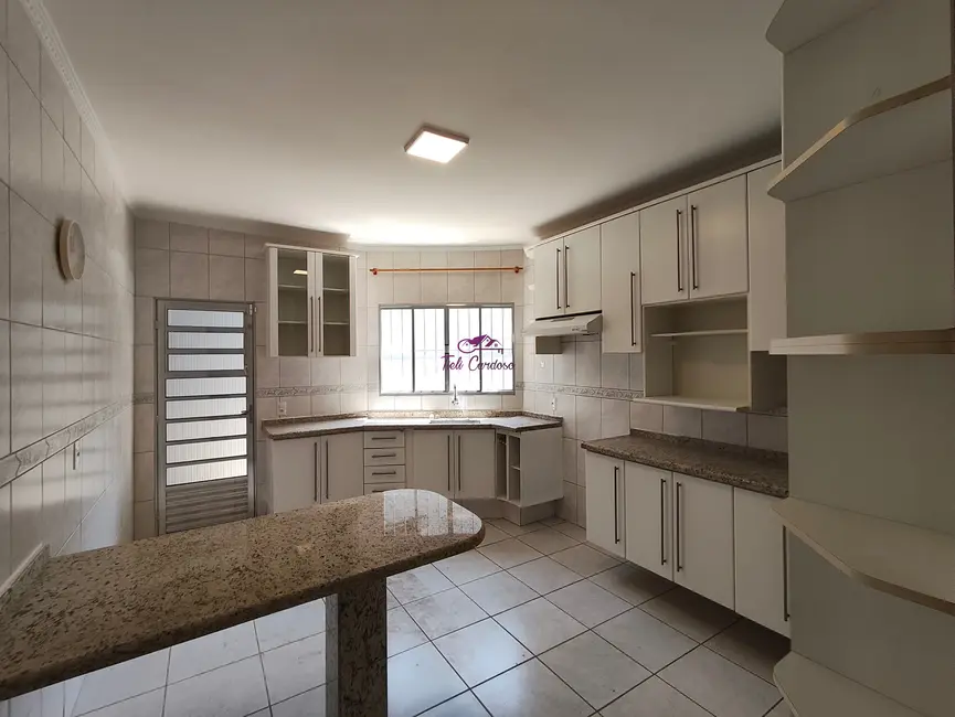 Foto 4 de Casa com 3 quartos à venda e para alugar, 228m2 em Jardim Regina, Indaiatuba - SP