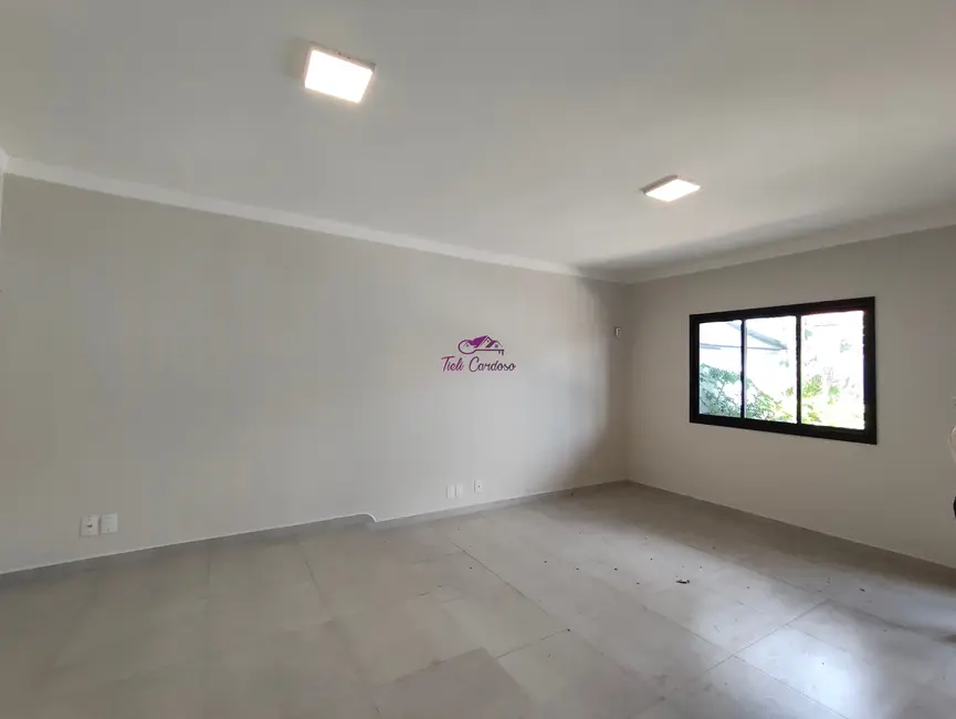 Foto 2 de Casa com 3 quartos à venda e para alugar, 228m2 em Jardim Regina, Indaiatuba - SP