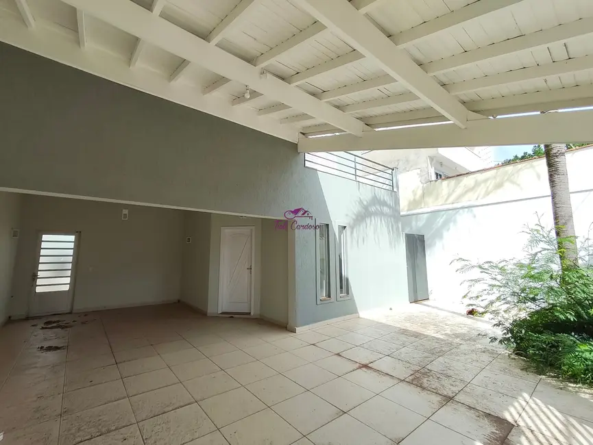 Foto 1 de Casa com 3 quartos à venda, 239m2 em Jardim Regente, Indaiatuba - SP