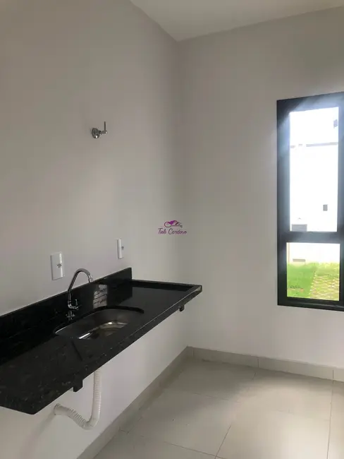Foto 5 de Casa com 2 quartos para alugar, 60m2 em Jardim Residencial Veneza, Indaiatuba - SP