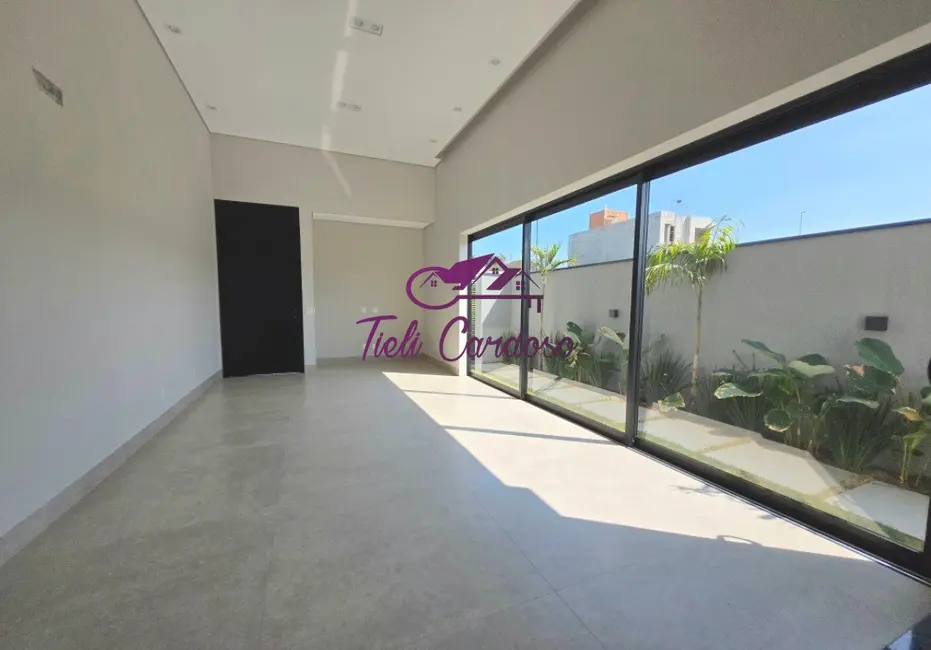 Foto 2 de Casa com 3 quartos à venda, 198m2 em Indaiatuba - SP