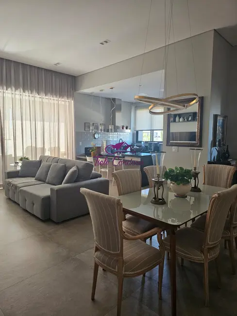 Foto 1 de Casa de Condomínio com 3 quartos à venda, 250m2 em Indaiatuba - SP