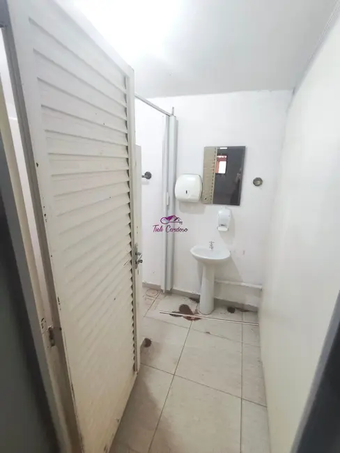 Sala Comercial com 3 quartos para alugar, 250m2 em Jardim Rossignatti, Indaiatuba - SP - imagem 6 Foto 6 de Sala Comercial com 3 quartos para alugar, 250m2 em Jardim Rossignatti, Indaiatuba - SP