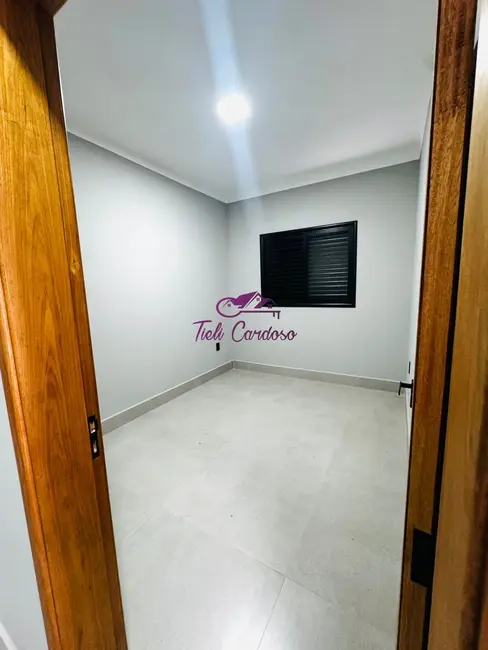 Foto 8 de Casa com 3 quartos à venda, 125m2 em Indaiatuba - SP