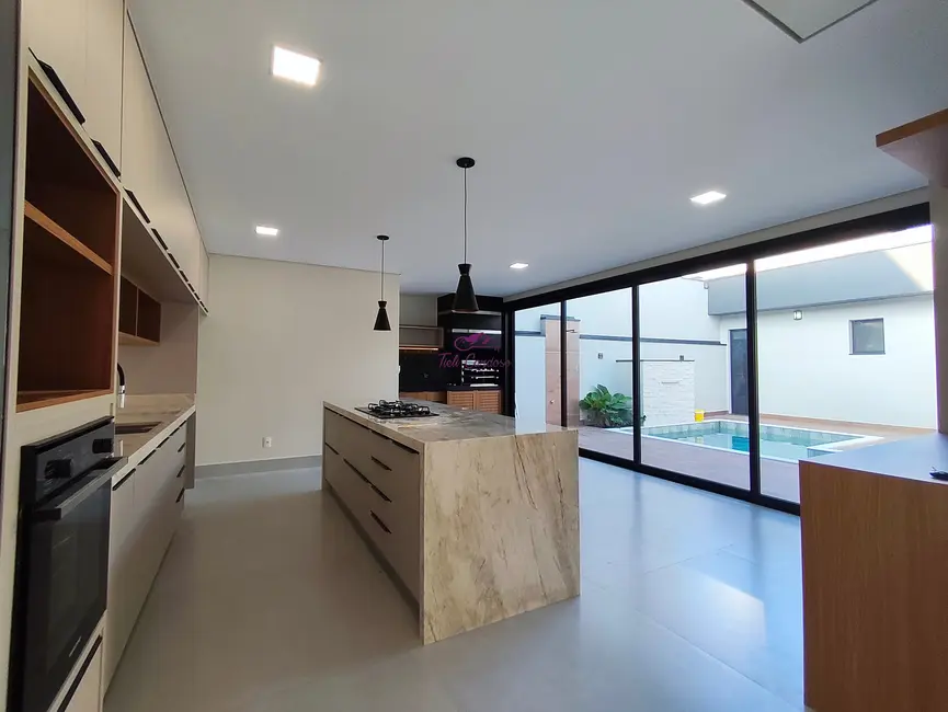 Foto 1 de Casa com 3 quartos à venda, 193m2 em Indaiatuba - SP