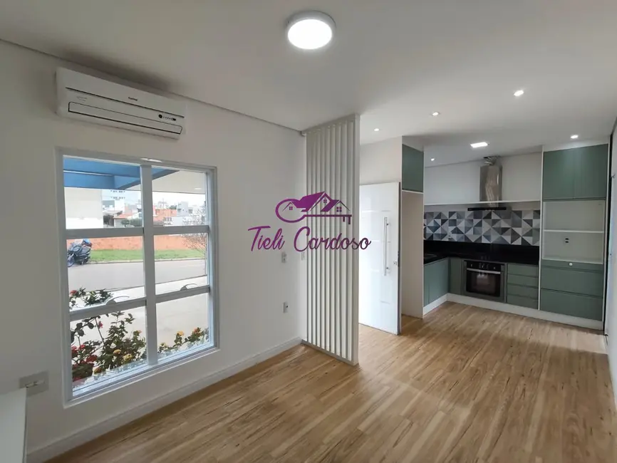Foto 1 de Casa de Condomínio com 3 quartos para alugar, 128m2 em Jardim Toscana, Indaiatuba - SP