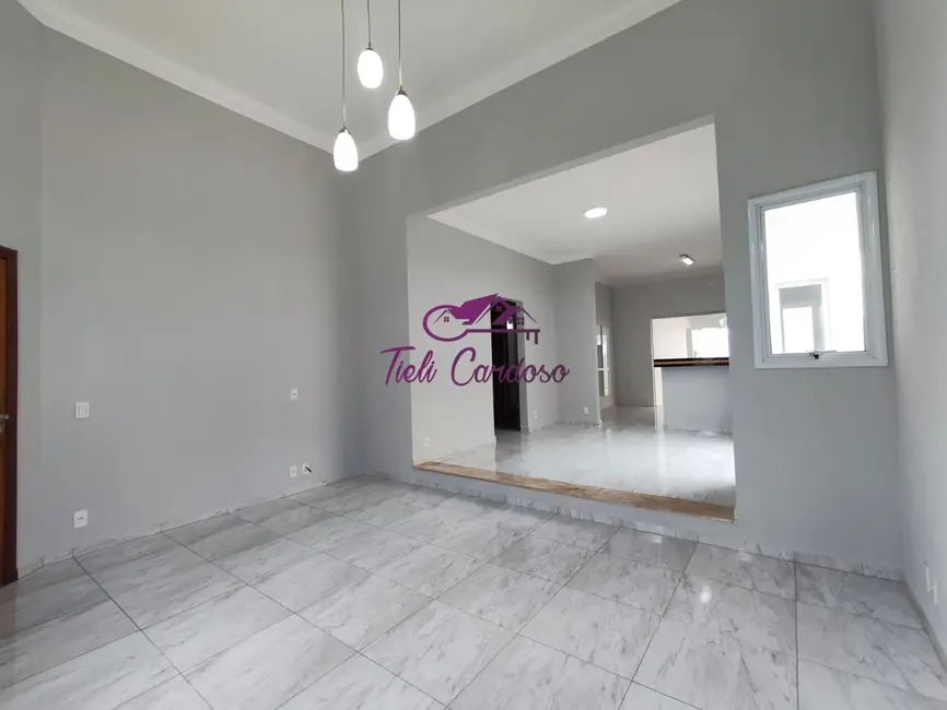 Casa de Condomínio com 3 quartos à venda, 162m2 em Jardim Residencial Alto de Itaici, Indaiatuba - SP - imagem 4 Foto 4 de Casa de Condomínio com 3 quartos à venda, 162m2 em Jardim Residencial Alto de Itaici, Indaiatuba - SP