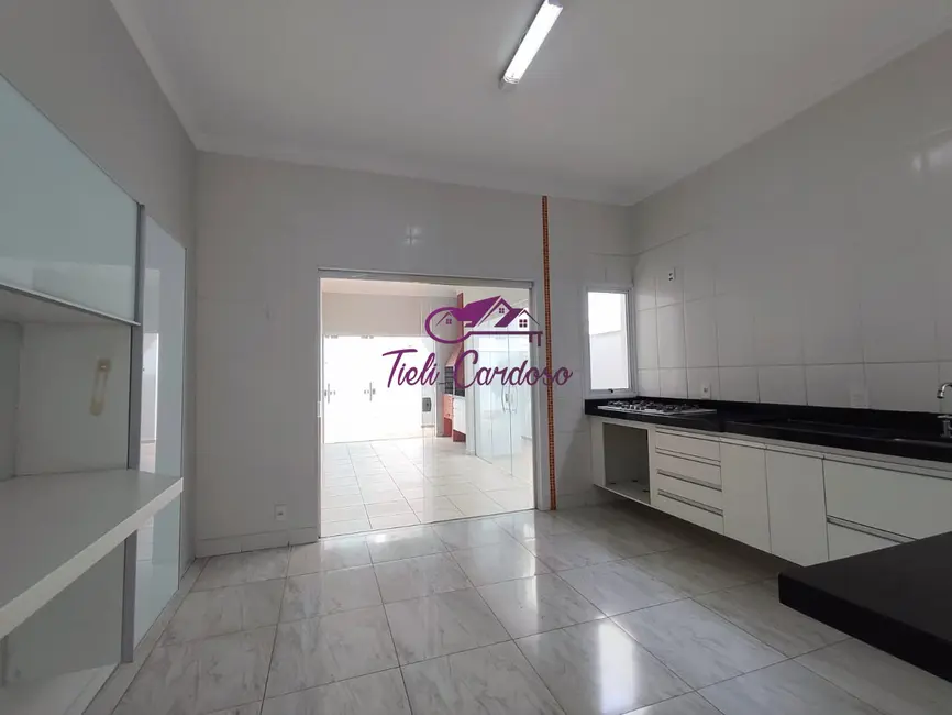 Casa de Condomínio com 3 quartos à venda, 162m2 em Jardim Residencial Alto de Itaici, Indaiatuba - SP - imagem 6 Foto 6 de Casa de Condomínio com 3 quartos à venda, 162m2 em Jardim Residencial Alto de Itaici, Indaiatuba - SP