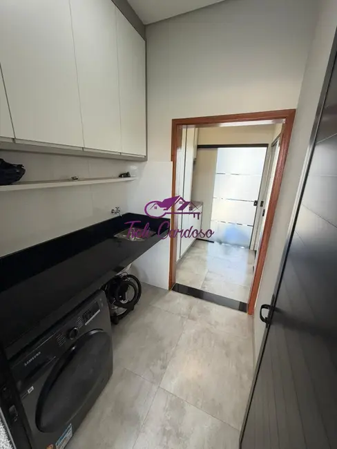 Foto 4 de Casa de Condomínio com 3 quartos para alugar, 180m2 em Indaiatuba - SP