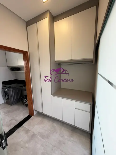 Foto 3 de Casa de Condomínio com 3 quartos para alugar, 180m2 em Indaiatuba - SP