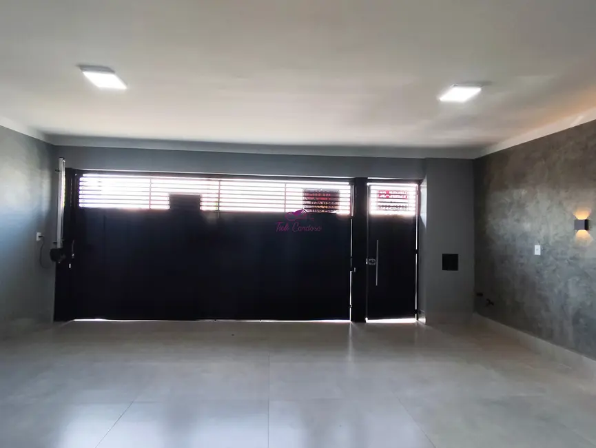Foto 2 de Casa com 3 quartos à venda e para alugar, 120m2 em Jardim Residencial Nova Veneza, Indaiatuba - SP