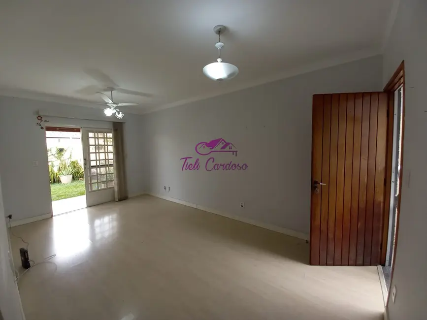 Foto 1 de Casa de Condomínio com 2 quartos para alugar, 70m2 em Jardim São Francisco, Indaiatuba - SP