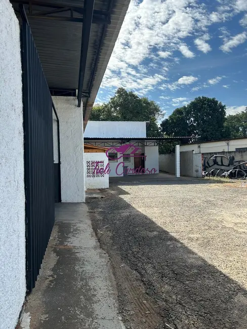 Foto 2 de Armazém / Galpão à venda, 852m2 em  - SP