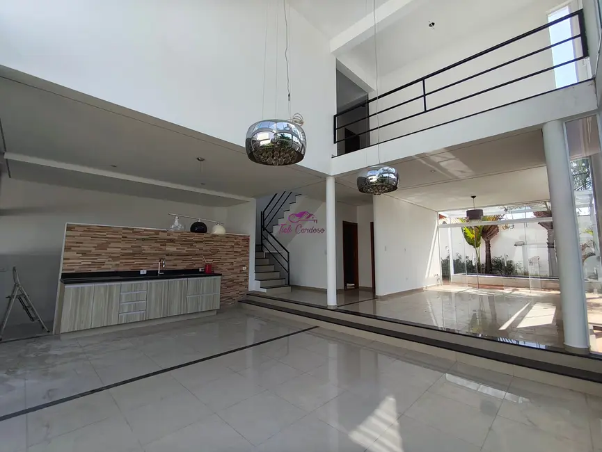 Casa com 4 quartos à venda, 200m2 em Jardim Regente, Indaiatuba - SP - imagem 4 Foto 4 de Casa com 4 quartos à venda, 200m2 em Jardim Regente, Indaiatuba - SP