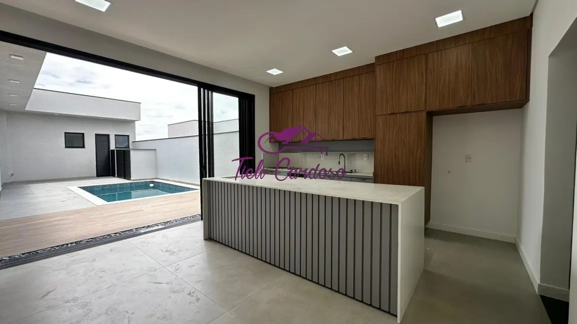 Foto 1 de Casa de Condomínio com 3 quartos à venda, 220m2 em Indaiatuba - SP