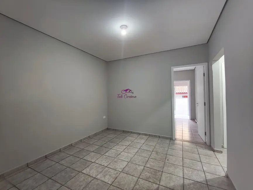 Foto 3 de Casa com 2 quartos para alugar, 130m2 em Vila Georgina, Indaiatuba - SP