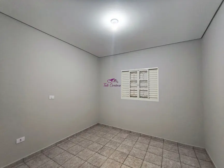 Foto 5 de Casa com 2 quartos para alugar, 130m2 em Vila Georgina, Indaiatuba - SP