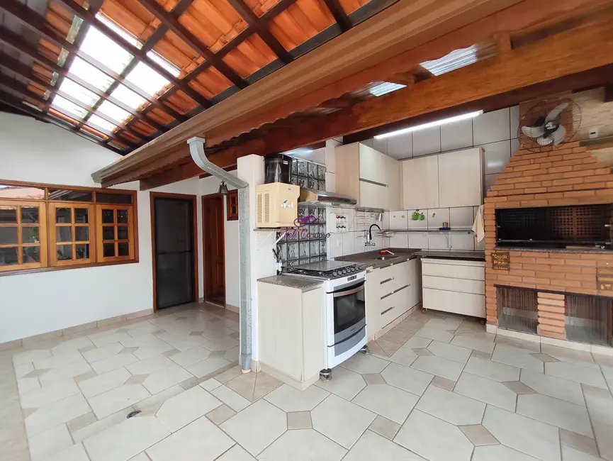 Casa com 3 quartos à venda e para alugar, 460m2 em Vila Suíça, Indaiatuba - SP - imagem 7 Foto 7 de Casa com 3 quartos à venda e para alugar, 460m2 em Vila Suíça, Indaiatuba - SP