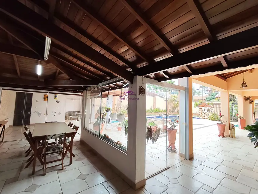 Casa com 3 quartos à venda e para alugar, 460m2 em Vila Suíça, Indaiatuba - SP - imagem 9 Foto 9 de Casa com 3 quartos à venda e para alugar, 460m2 em Vila Suíça, Indaiatuba - SP