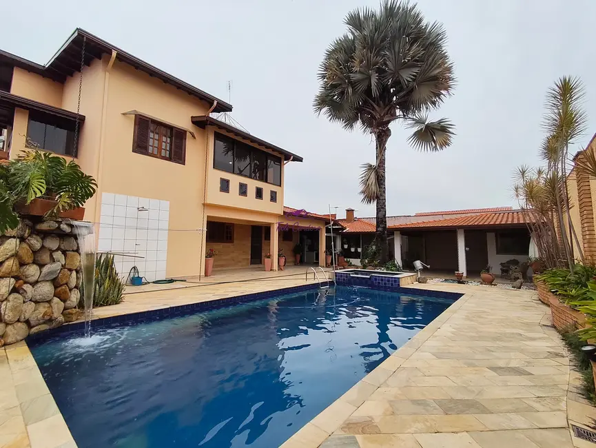 Casa com 3 quartos à venda e para alugar, 460m2 em Vila Suíça, Indaiatuba - SP - imagem 3 Foto 3 de Casa com 3 quartos à venda e para alugar, 460m2 em Vila Suíça, Indaiatuba - SP