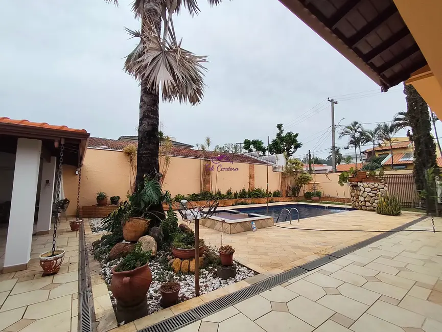 Casa com 3 quartos à venda e para alugar, 460m2 em Vila Suíça, Indaiatuba - SP - imagem 5 Foto 5 de Casa com 3 quartos à venda e para alugar, 460m2 em Vila Suíça, Indaiatuba - SP