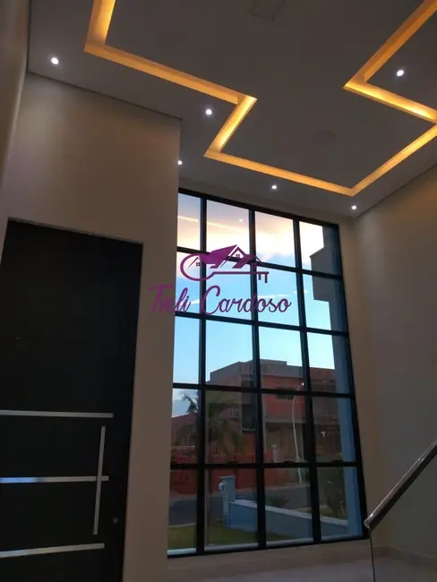 Foto 1 de Casa de Condomínio com 4 quartos para alugar, 230m2 em Jardim Residencial Dona Lucilla, Indaiatuba - SP