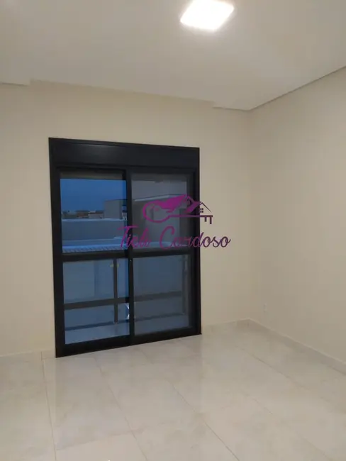 Foto 9 de Casa de Condomínio com 4 quartos para alugar, 230m2 em Jardim Residencial Dona Lucilla, Indaiatuba - SP