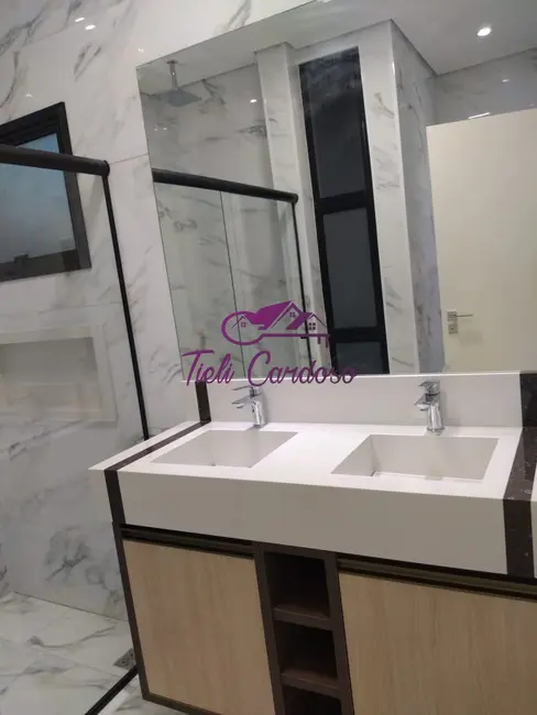 Foto 5 de Casa de Condomínio com 4 quartos para alugar, 230m2 em Jardim Residencial Dona Lucilla, Indaiatuba - SP