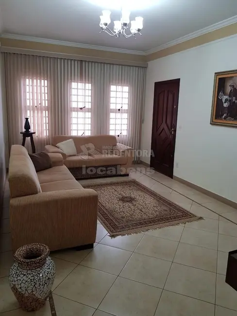 Foto 1 de Casa com 3 quartos à venda, 284m2 em Mirassol - SP