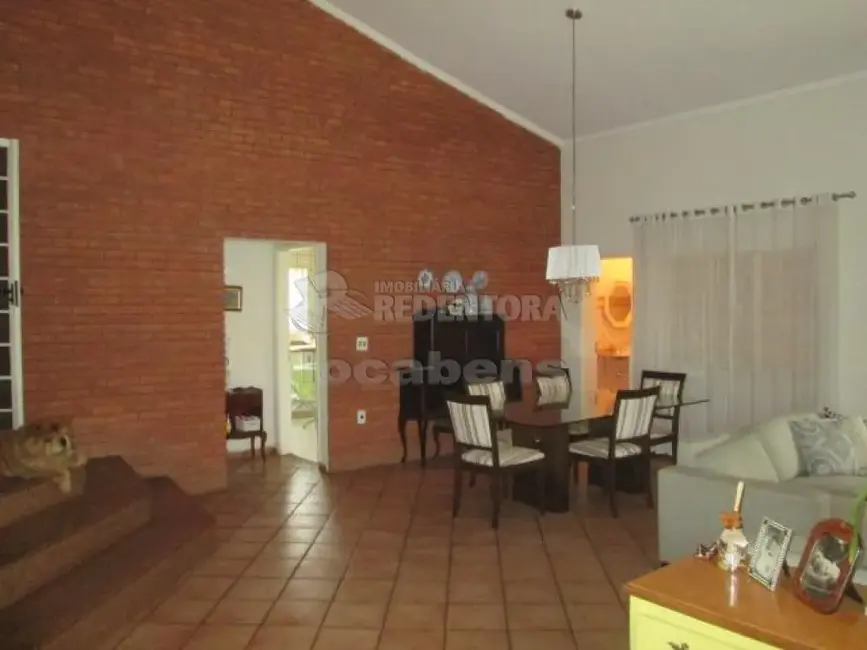 Foto 2 de Sobrado com 3 quartos à venda, 259m2 em Sao Jose Do Rio Preto - SP
