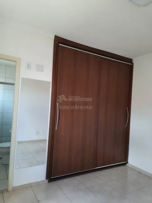 Foto 2 de Casa de Condomínio com 3 quartos para alugar, 90m2 em Sao Jose Do Rio Preto - SP