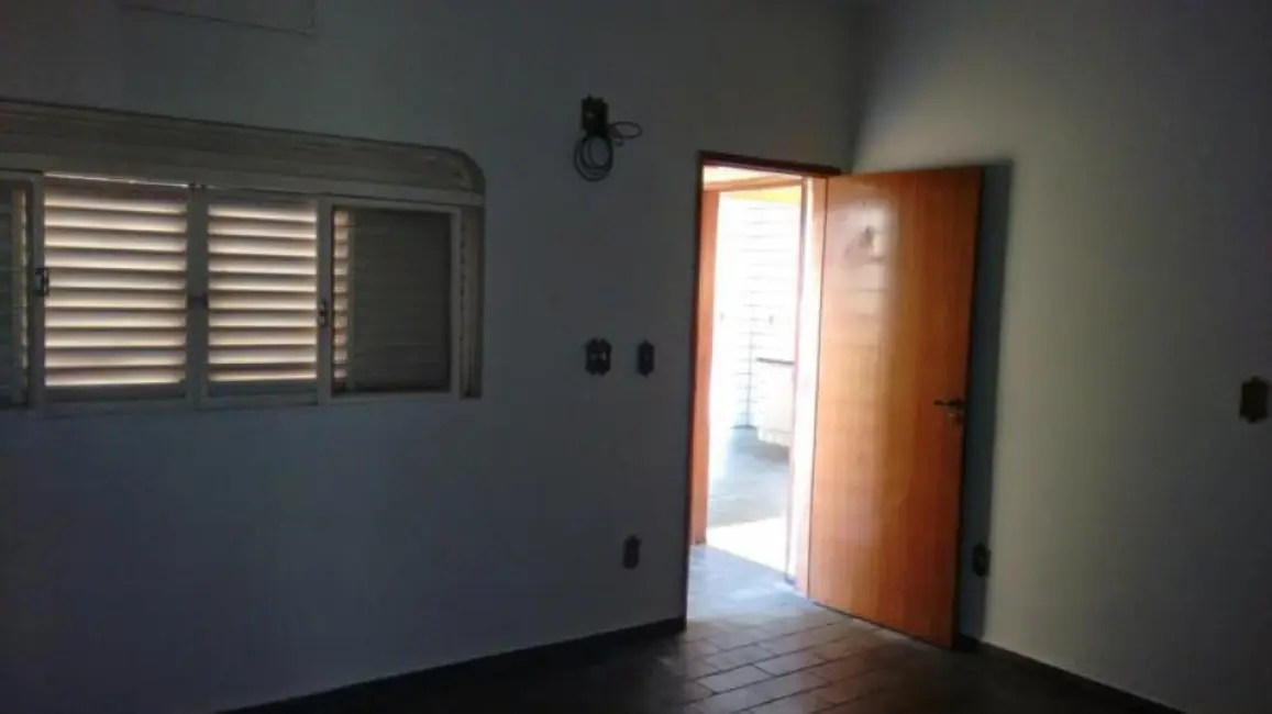 Foto 2 de Casa com 3 quartos à venda, 200m2 em Sao Jose Do Rio Preto - SP