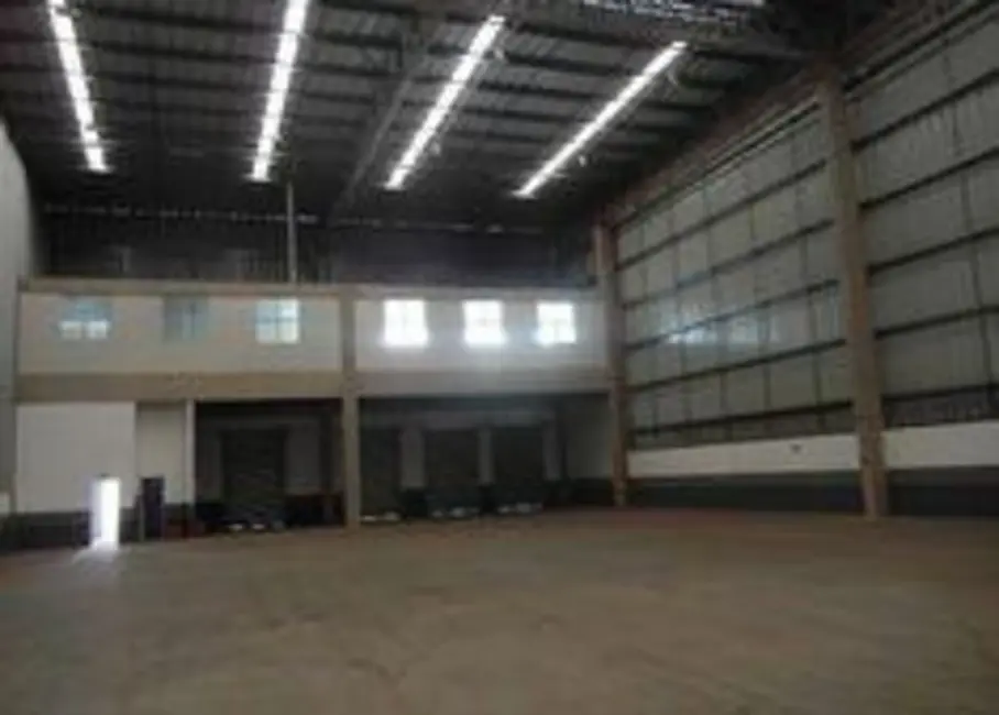 Armazém / Galpão para alugar, 3000m2 em Guarulhos - SP - imagem 2 Foto 2 de Armazém / Galpão para alugar, 3000m2 em Guarulhos - SP